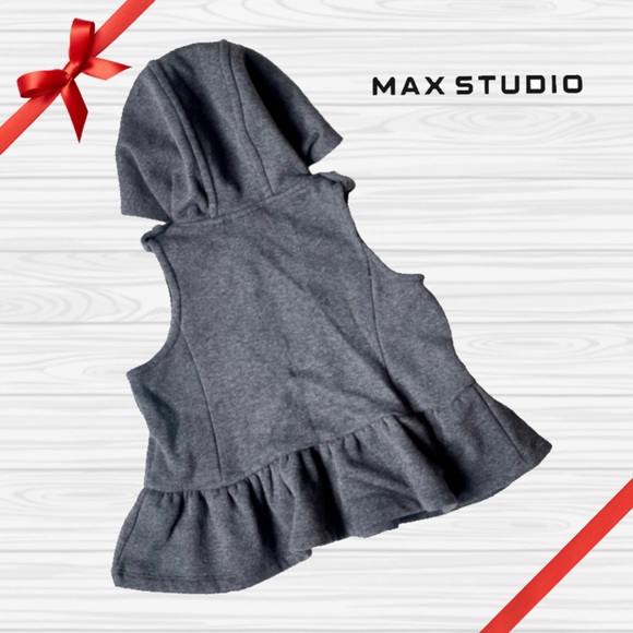 Hooded Vest - Picture 2 of 5